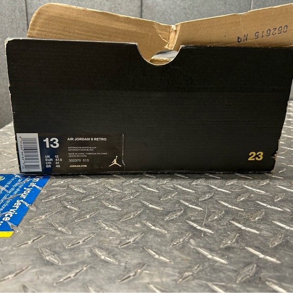 Jordan 9 Retro Anthracite 2015 EUC - Picture 4 of 9